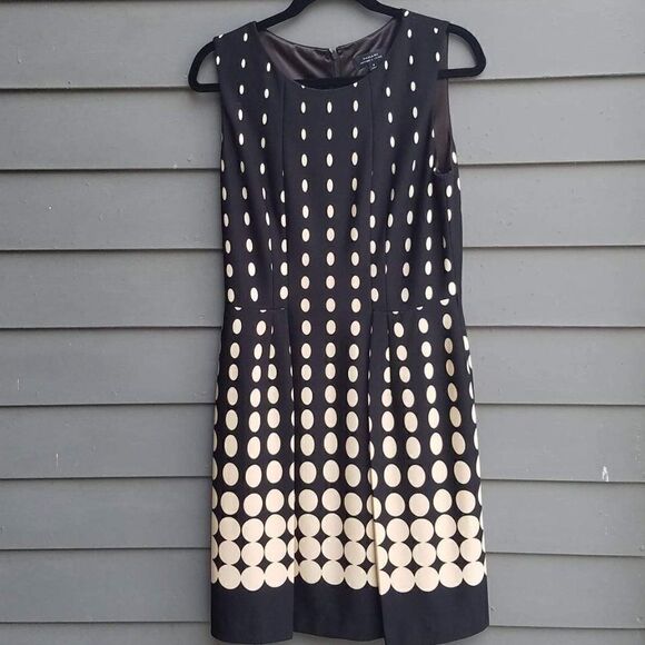 Tahari Black/Tan Polka Dot Sleveless Dress Size 8 Like New! - Picture 1 of 8